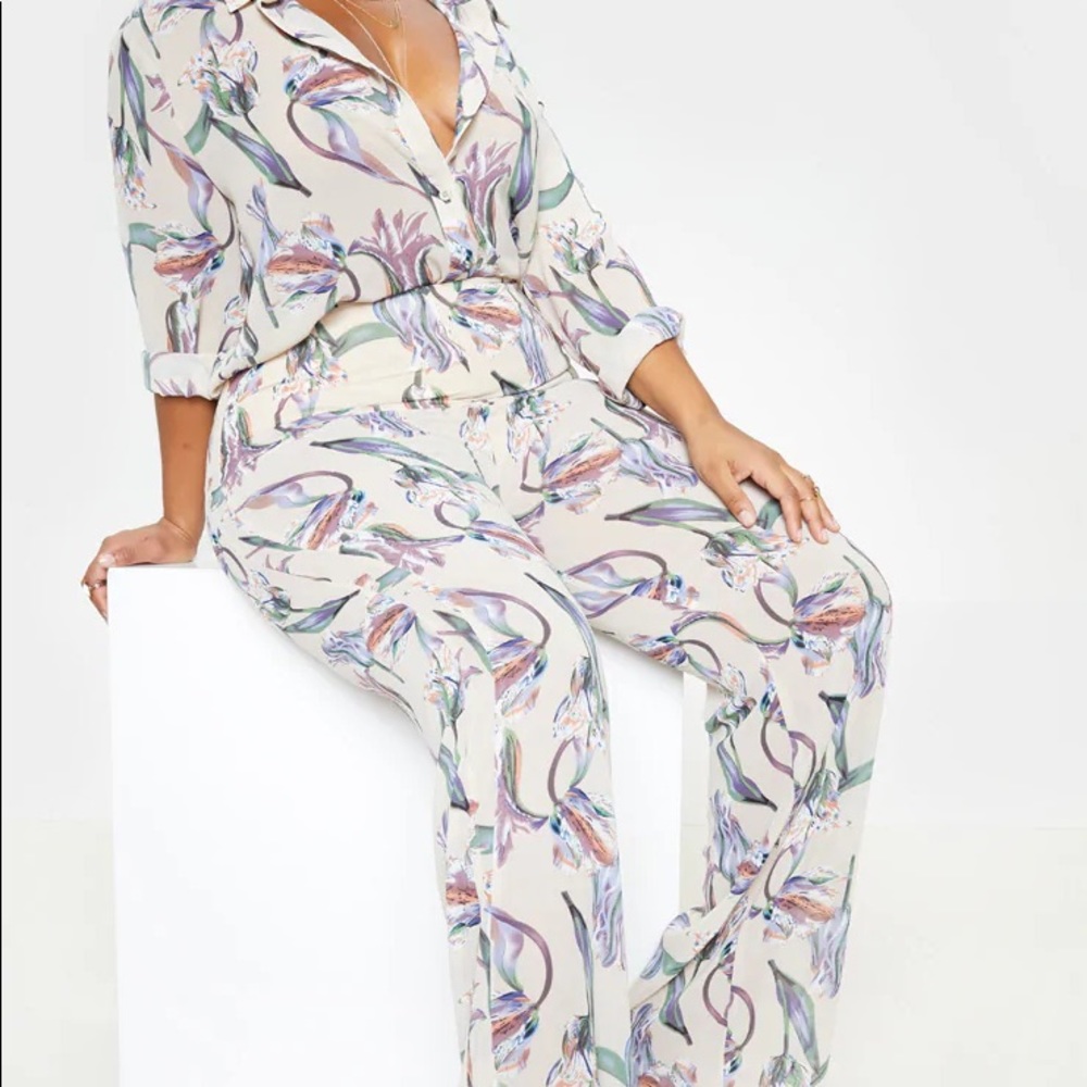 Plus Dusty Pink Satin Floral Set